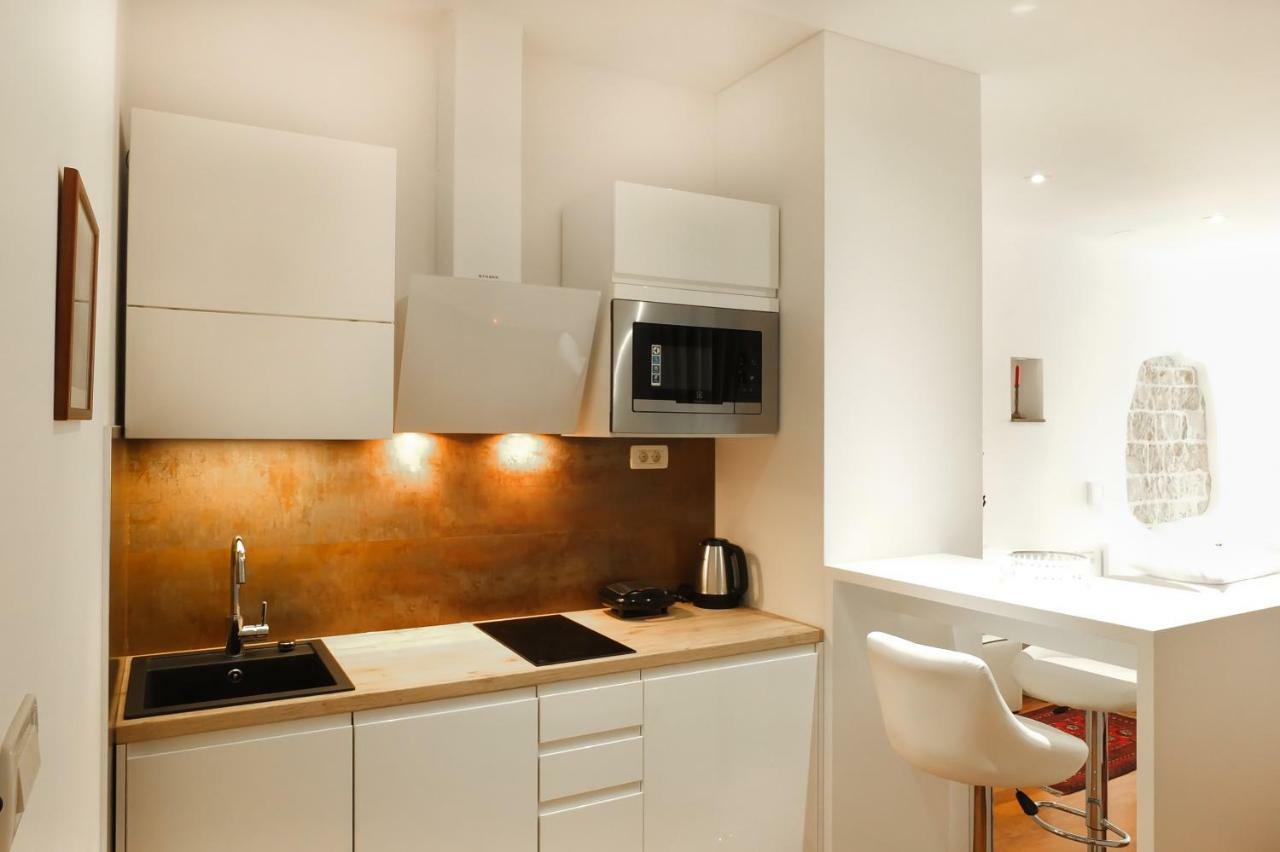 Old Square Studio Apartment Split Exterior photo