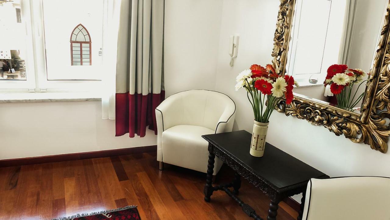 Old Square Studio Apartment Split Exterior photo